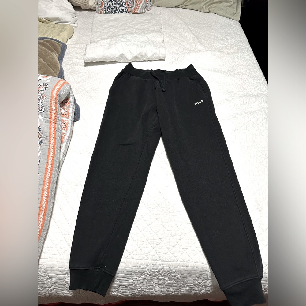Fila Woman Joggers!